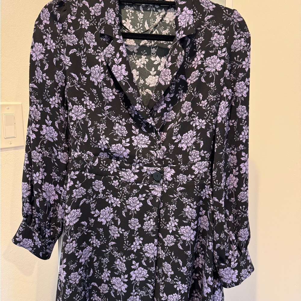 Zara Black and Blue Fitted Blouse with Notched Collar